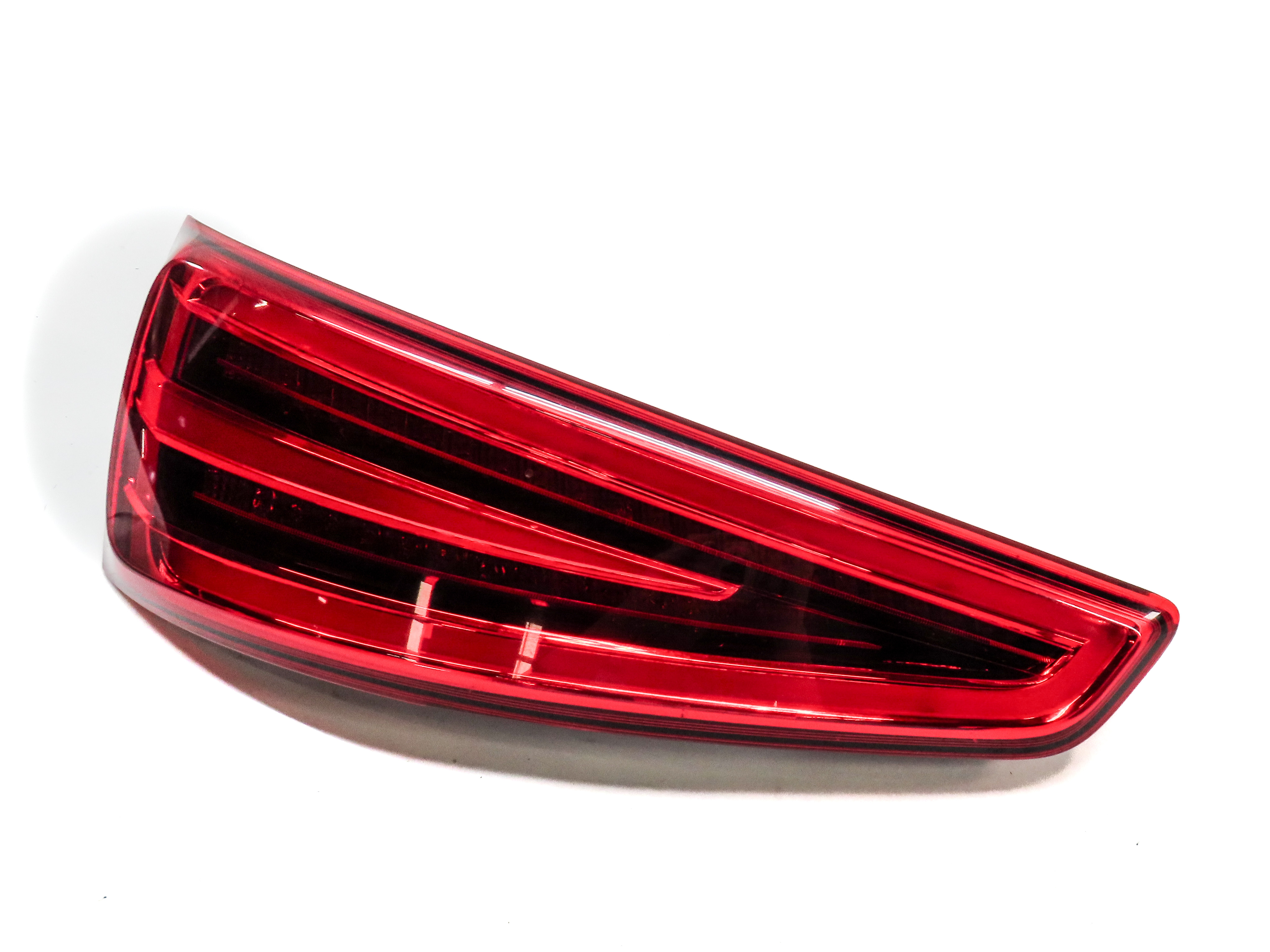 2015 AUDI Q3 (8U) REAR LEFT DRIVER TRUNK HATCH LED TAILLIGHT BRAKE LIGHT LAMP — exact item pictured